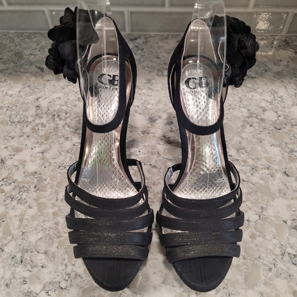 Gianni Bini Flower Pedal Black Platform Heel Open Toes Ankle Strap Sz: 8M - Picture 6 of 9